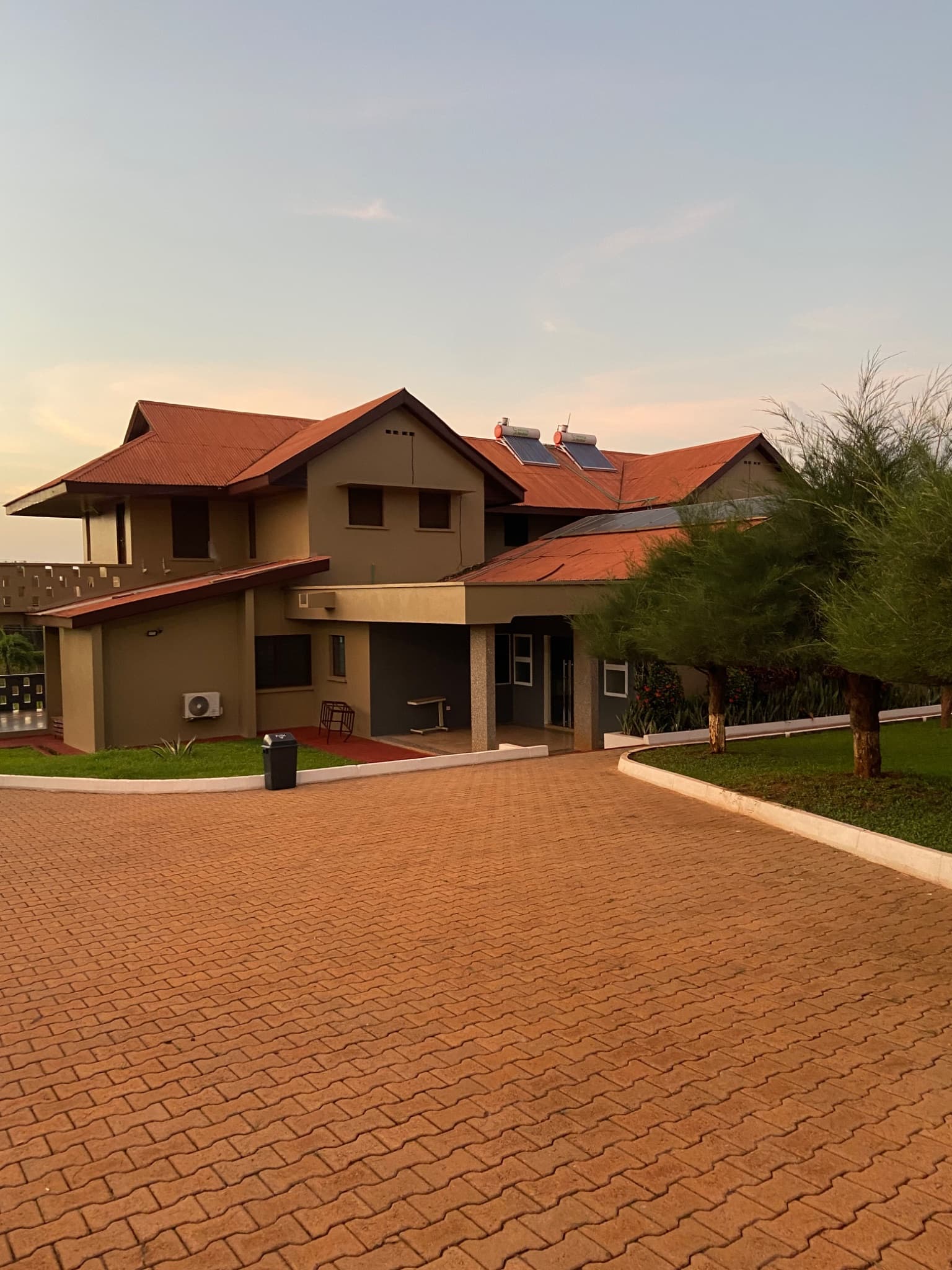 Polished Standard Suite - Le Domaine Apartments at Odeneho-Kwadaso 