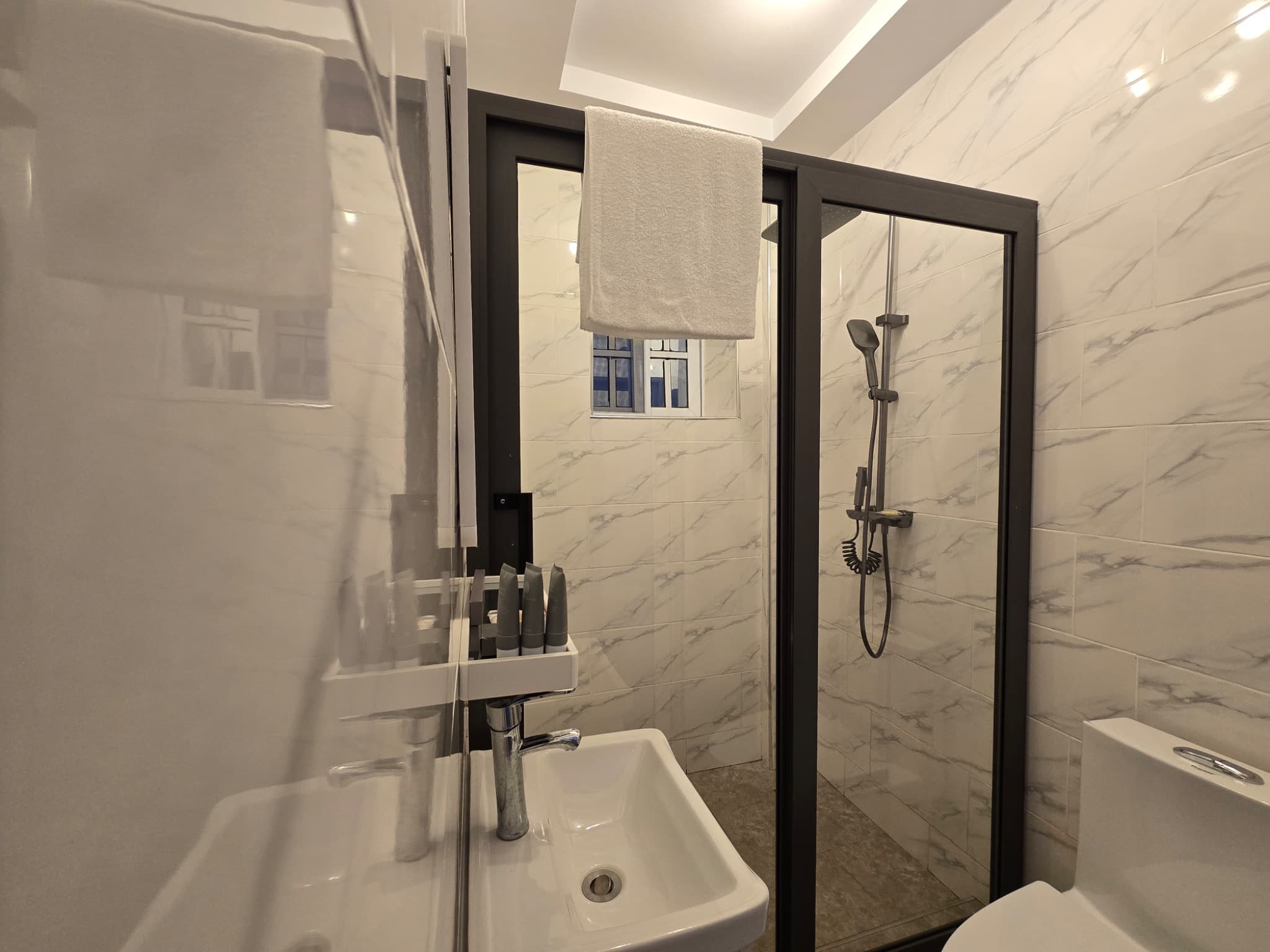 Elegant Standard Suite - The Lambs Valley   photo 5