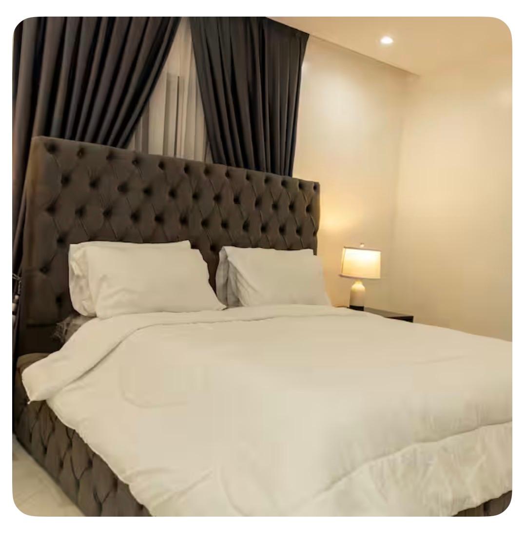 Modern 4 bedroom house in East Legon photo 5