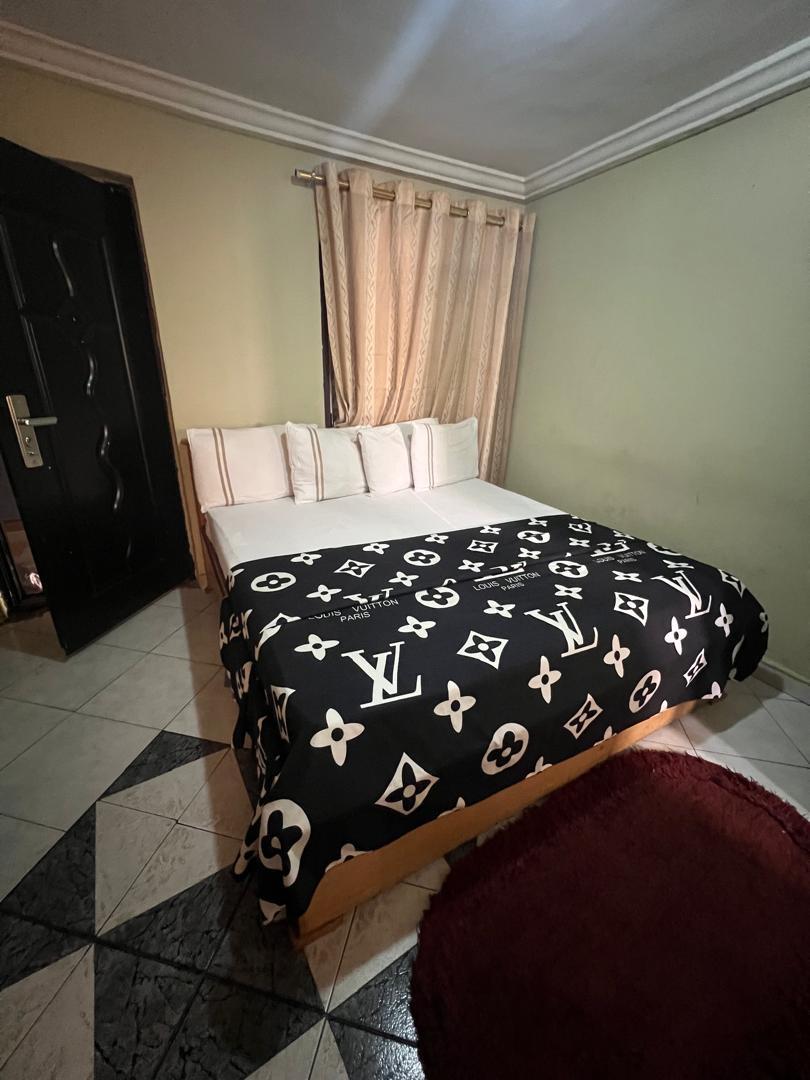 Cozy Standard Suite – Modern Hotel, Ahwiaa, Kumasi photo 2
