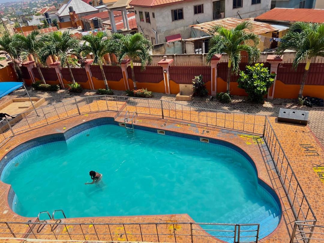 Spacious Standard Suite – Modern Hotel, Ahwiaa, Kumasi photo 3