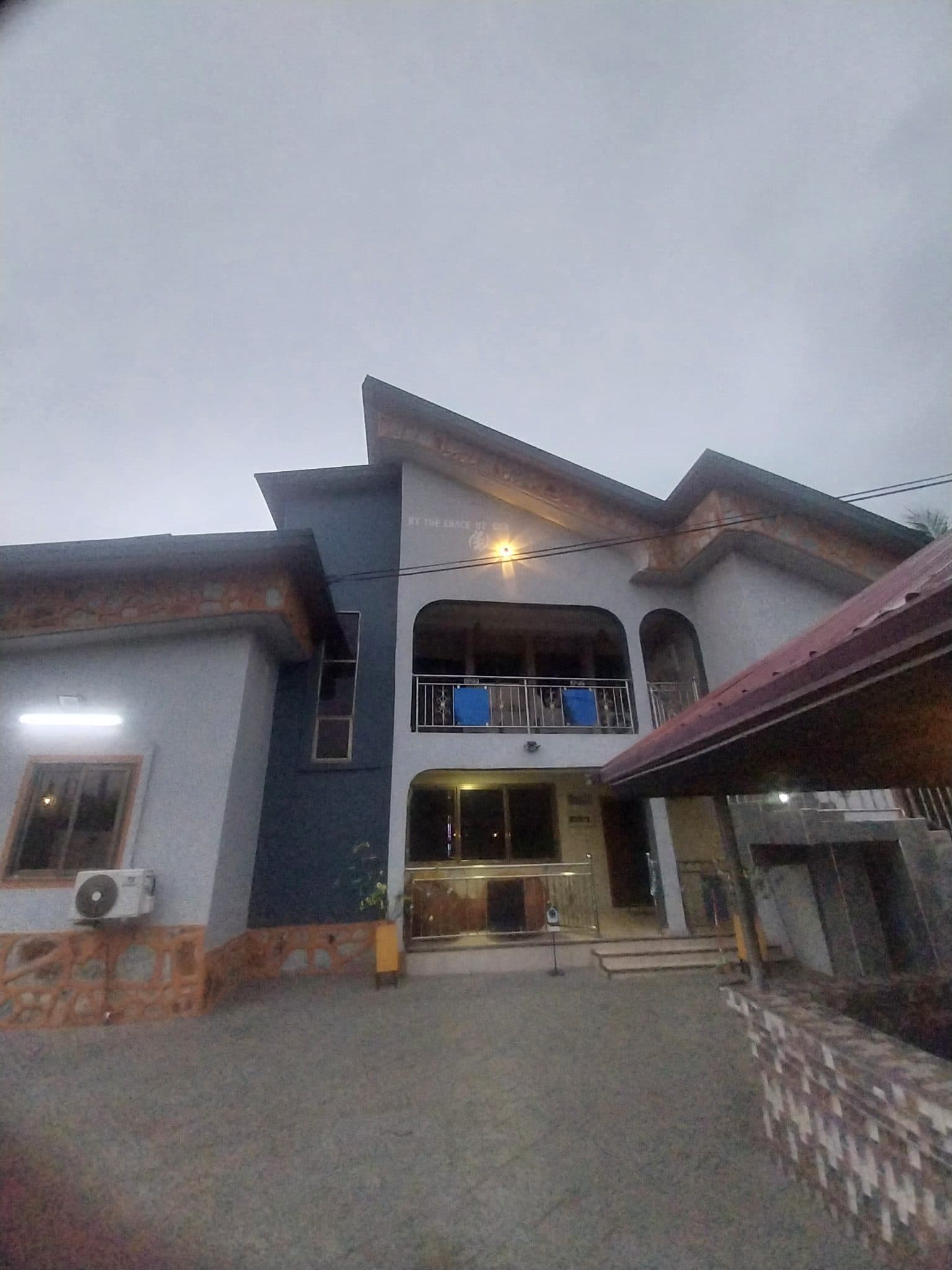 A serene environment suitable for a family stay and u have choices to choose the number of rooms u like from 1 to 3 photo 2